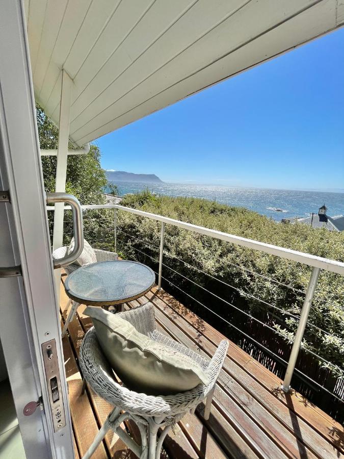 Sail Away Studios Simonʼs Town エクステリア 写真