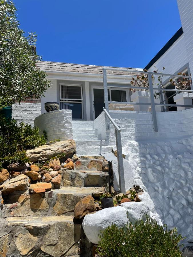 Sail Away Studios Simonʼs Town エクステリア 写真